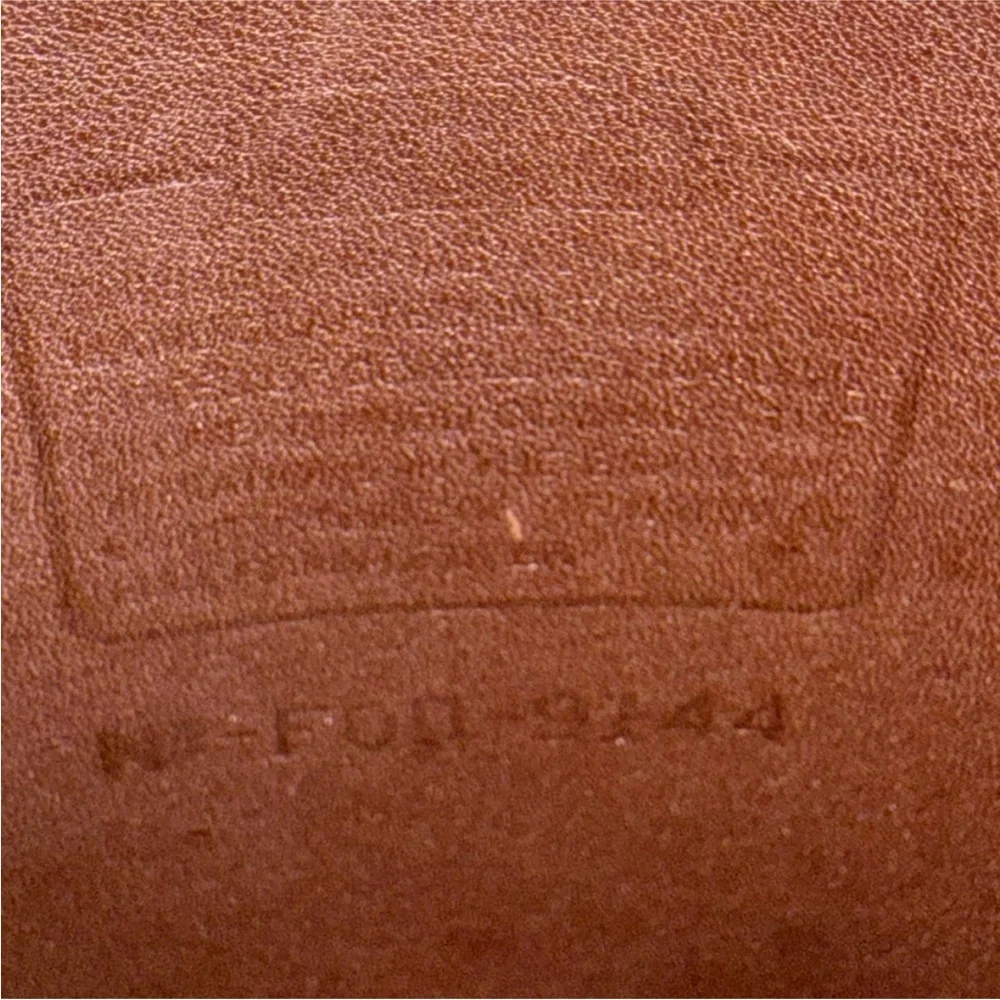 Coach vintage legacy Studio flap saddlebag. Please see all pics